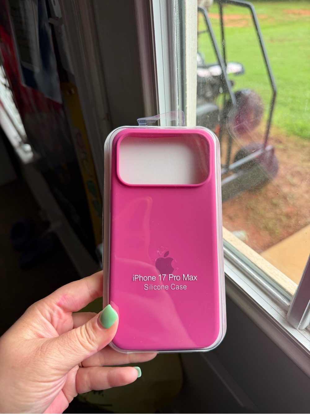 Apple iPhone 17 Pro Max Silicone Case - Pink